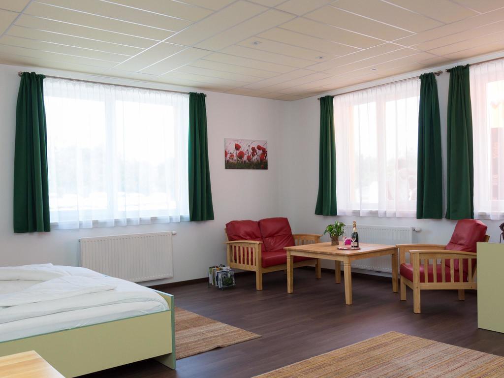 Winrooms "Hotel&Appartement" 维也纳新城 外观 照片