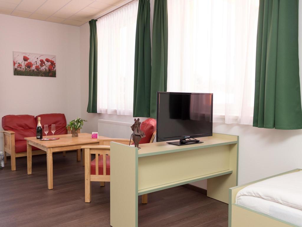 Winrooms "Hotel&Appartement" 维也纳新城 外观 照片