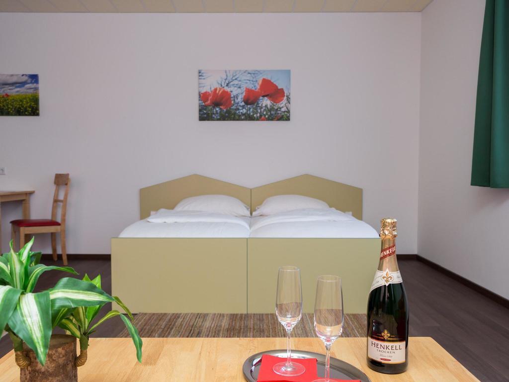 Winrooms "Hotel&Appartement" 维也纳新城 外观 照片