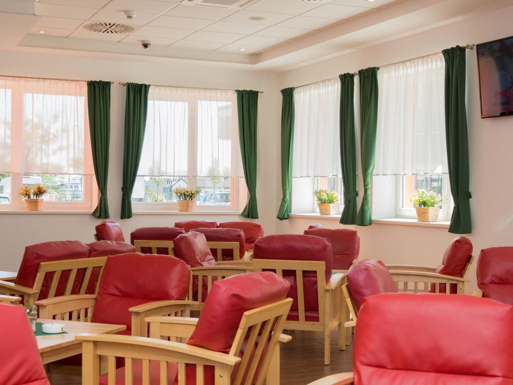 Winrooms "Hotel&Appartement" 维也纳新城 外观 照片