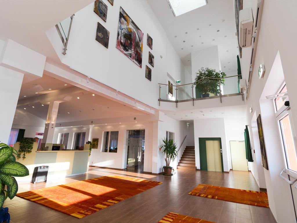 Winrooms "Hotel&Appartement" 维也纳新城 外观 照片